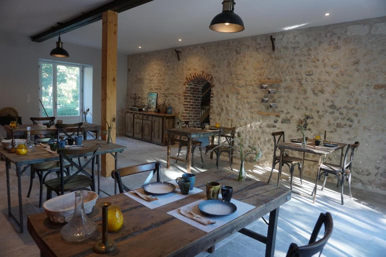 Le Moulin De Moquesouris - Chambres D'Hotes Et Table D'Hote Nazelles-Negron Dış mekan fotoğraf