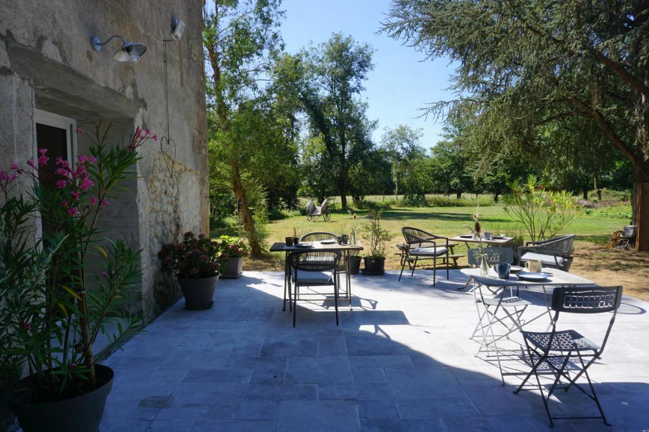 Le Moulin De Moquesouris - Chambres D'Hotes Et Table D'Hote Nazelles-Negron Dış mekan fotoğraf