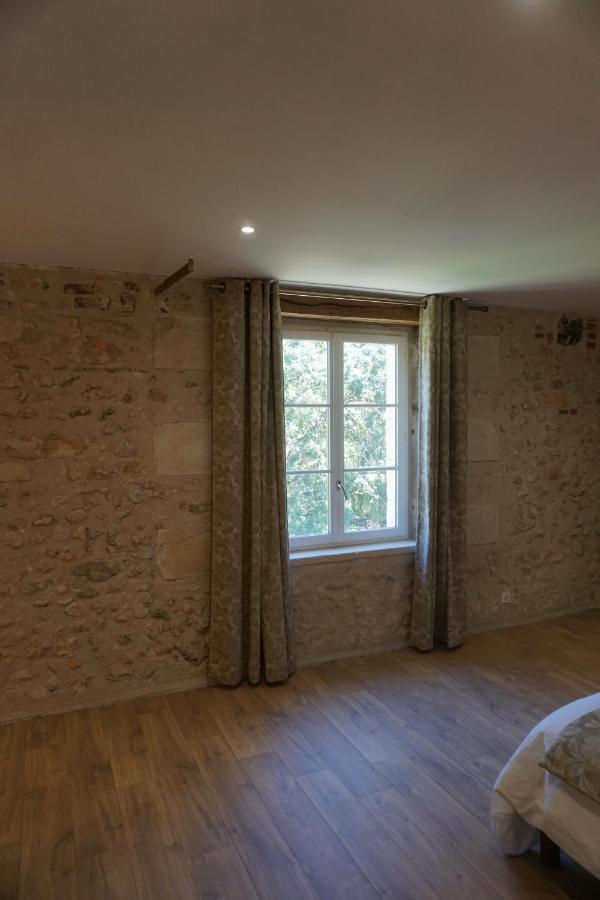 Le Moulin De Moquesouris - Chambres D'Hotes Et Table D'Hote Nazelles-Negron Dış mekan fotoğraf
